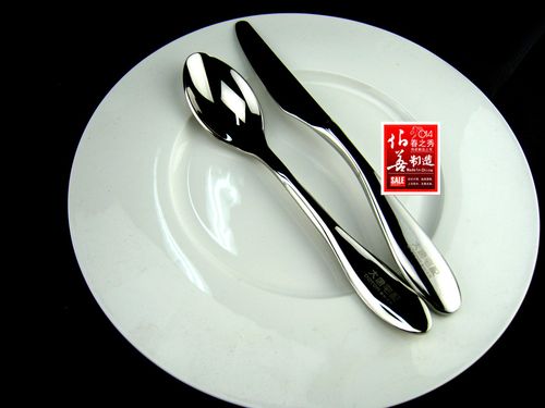 【定制骨瓷餐具盘子加工 餐具加logo 定制礼品 工厂直销批发代理】定
